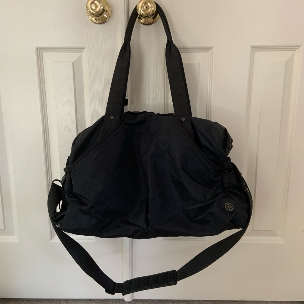 Lululemon Extra Mile Duffel Bag